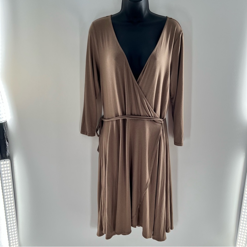 Forever 21 Tan Plus Size Dress